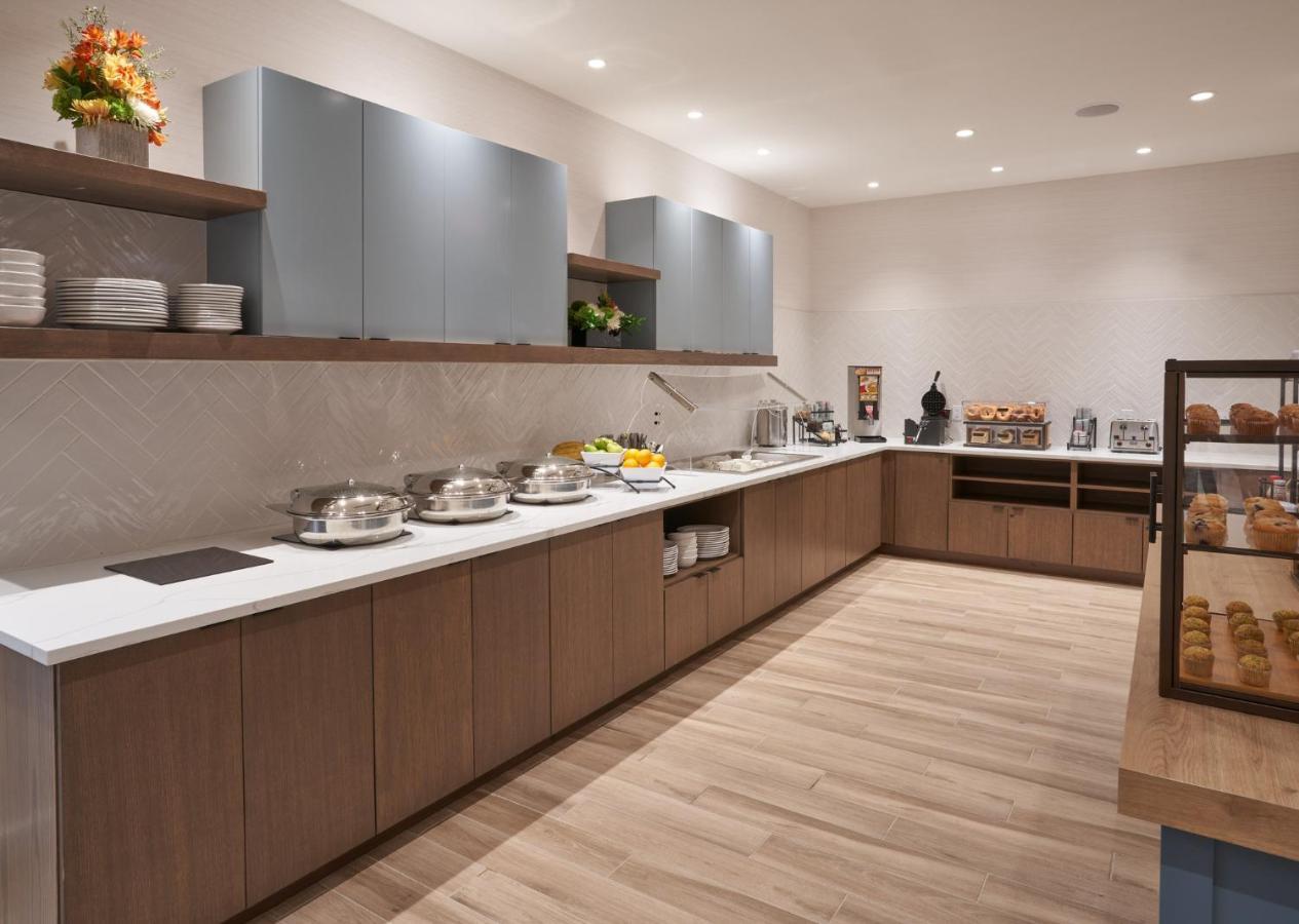 Staybridge Suites Wilmington Downtown By Ihg Bagian luar foto