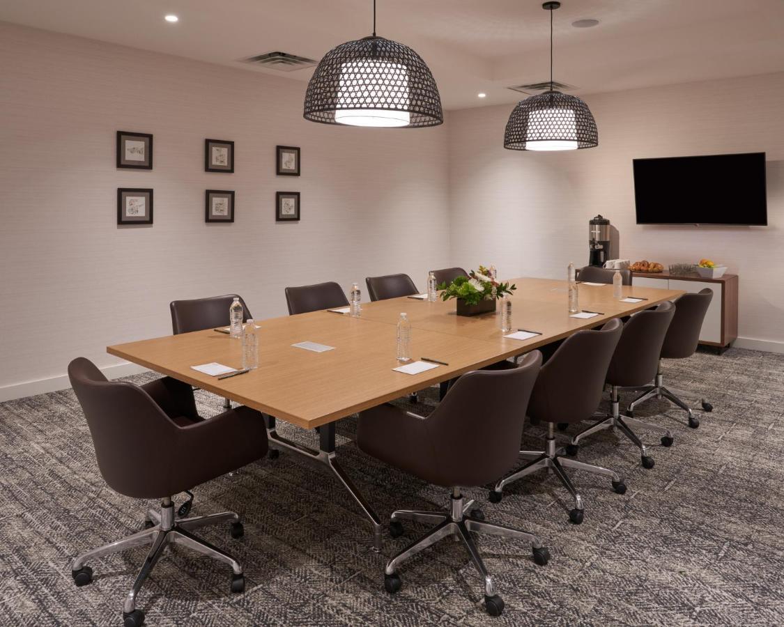 Staybridge Suites Wilmington Downtown By Ihg Bagian luar foto