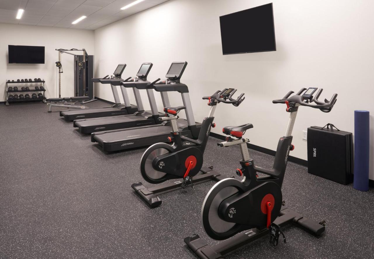 Staybridge Suites Wilmington Downtown By Ihg Bagian luar foto