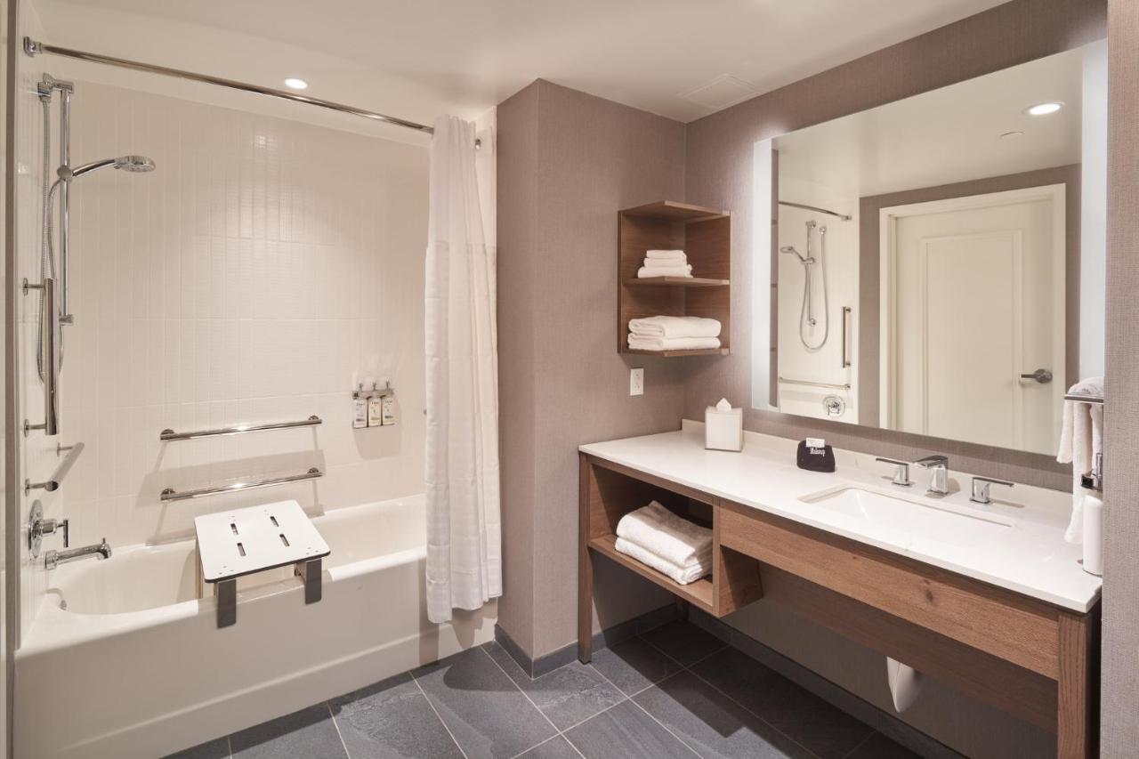 Staybridge Suites Wilmington Downtown By Ihg Bagian luar foto